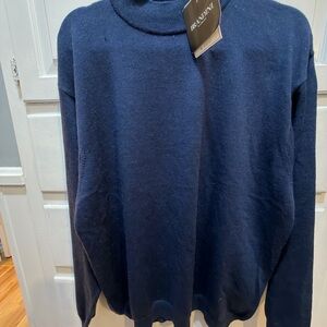 Brandini Men's Navy Sweater long sleeved NWT crew kneck small hole as shown